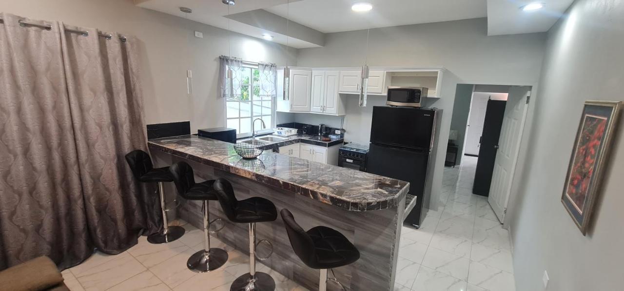 El Rincon Apartment Tunapuna Village Екстериор снимка